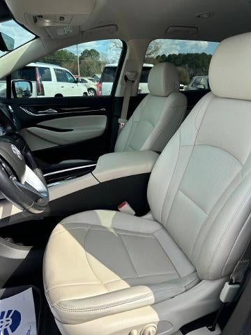 2022 Buick Enclave Essence